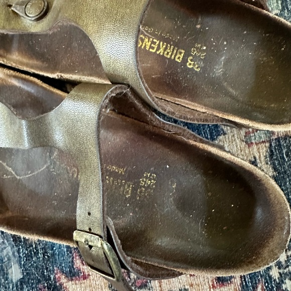 Birkenstock Gizeh Women’s Sandals, well loved, size 38, metallic bronze color - Picture 5 of 7